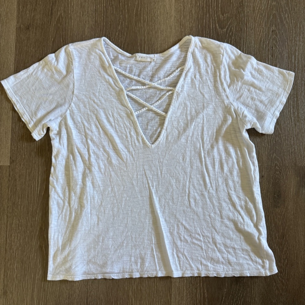 Full Tilt T-Shirt Womens XS White Strappy Crisscross V-Neck Slub Knit Tee